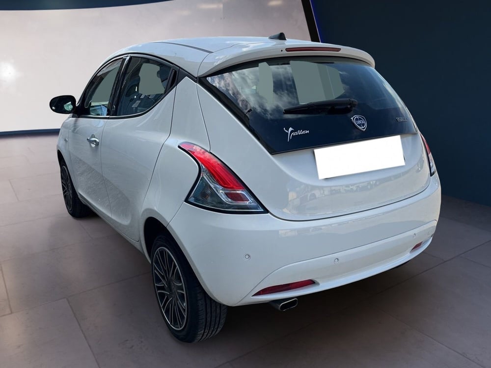Lancia Ypsilon usata a Torino (5)