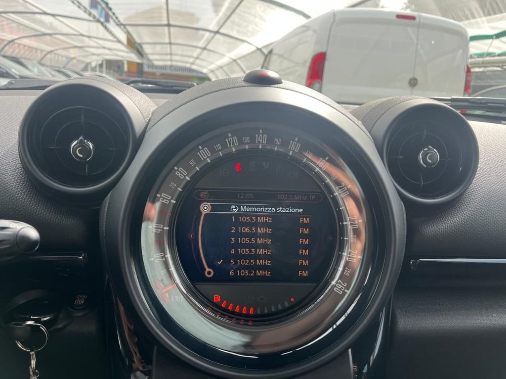 MINI Mini Countryman usata a Milano (16)