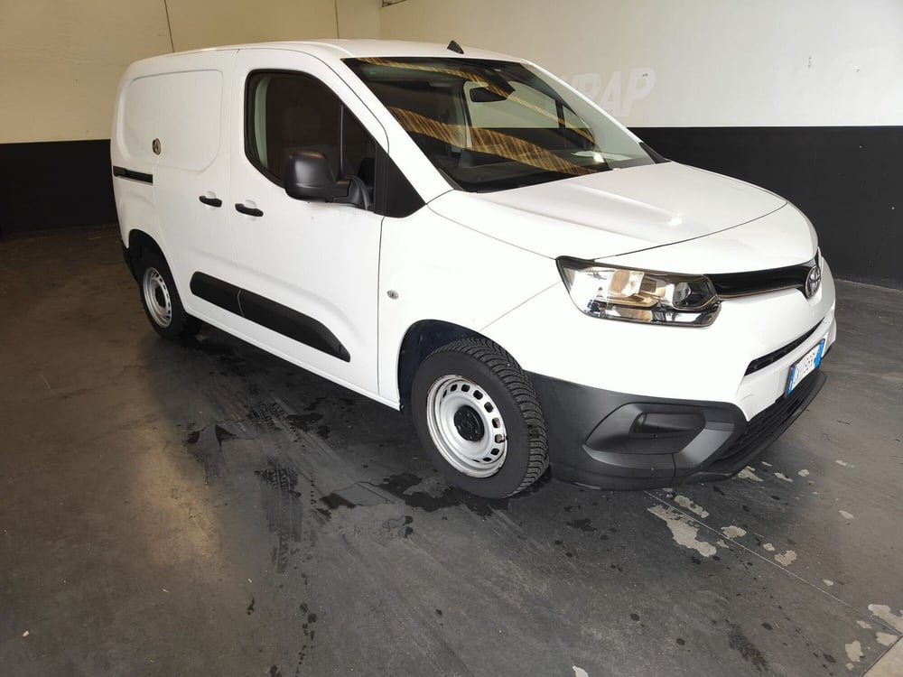 Toyota Proace City Furgone usata a Milano (3)