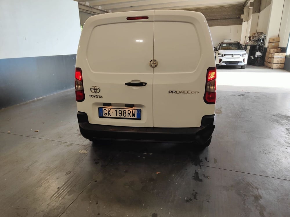 Toyota Proace City Furgone usata a Milano (7)