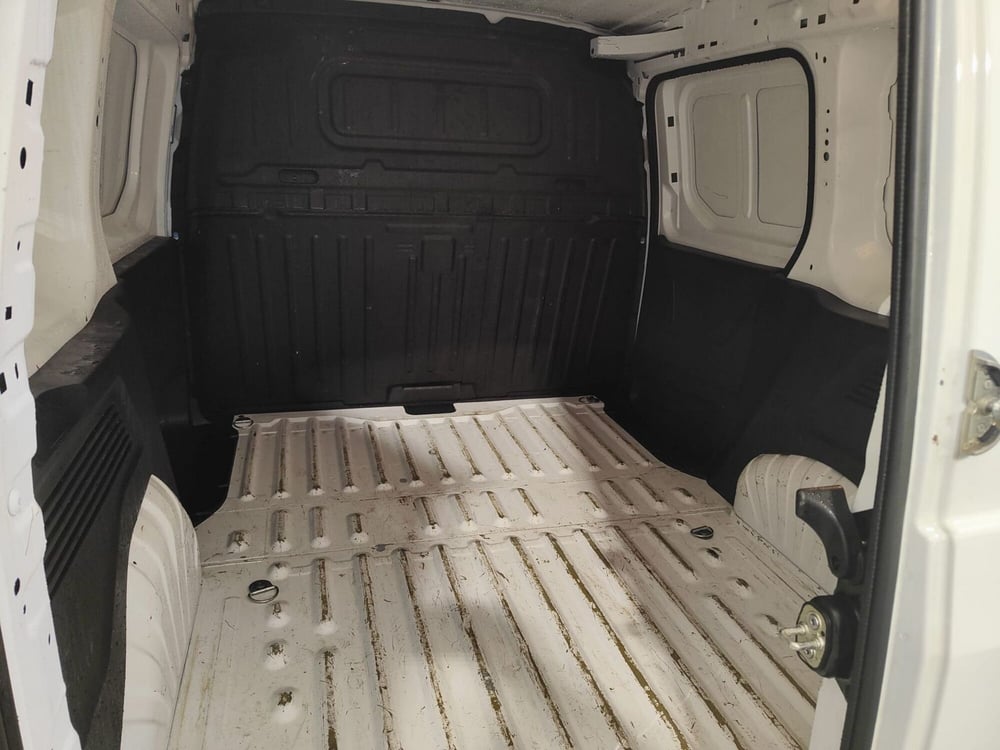Toyota Proace City Furgone usata a Milano (8)