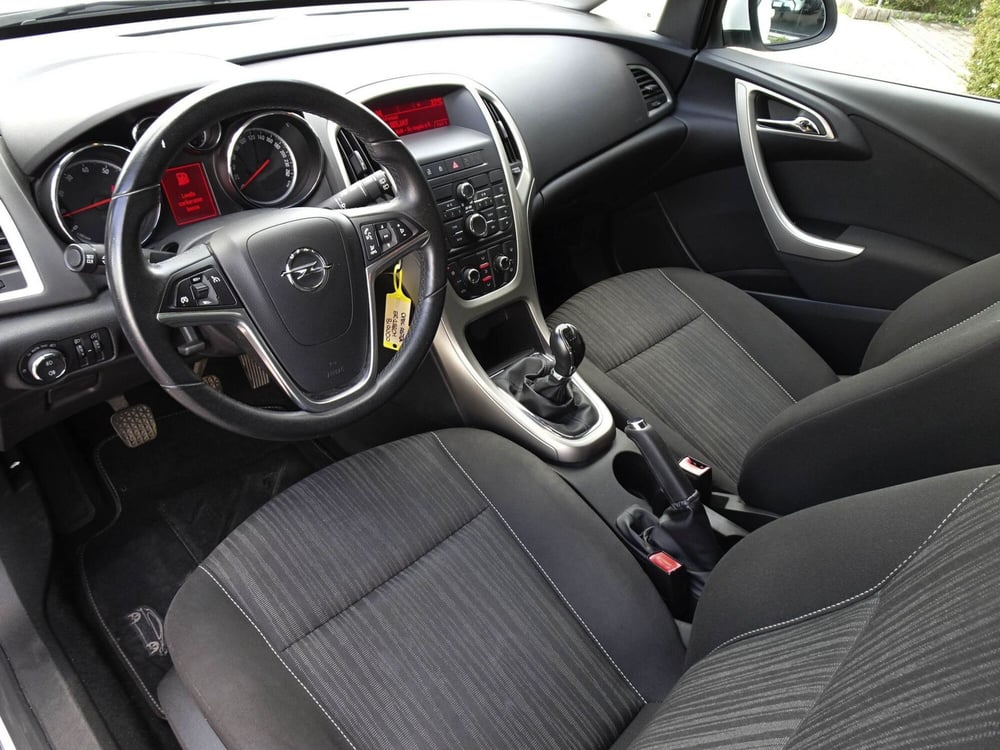Opel Astra usata a Treviso (9)