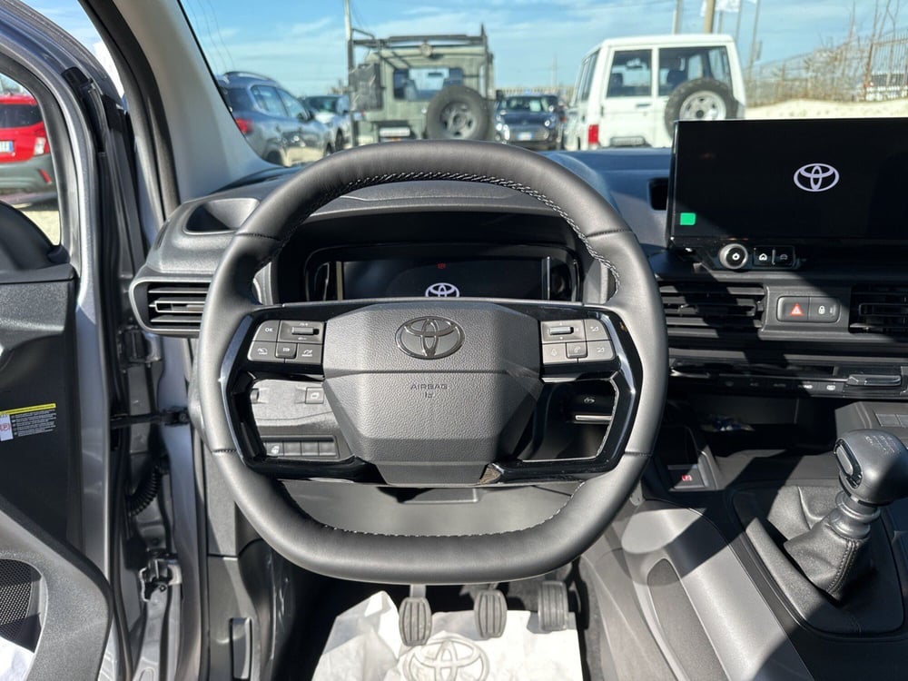 Toyota Proace City Verso nuova a Catania (10)