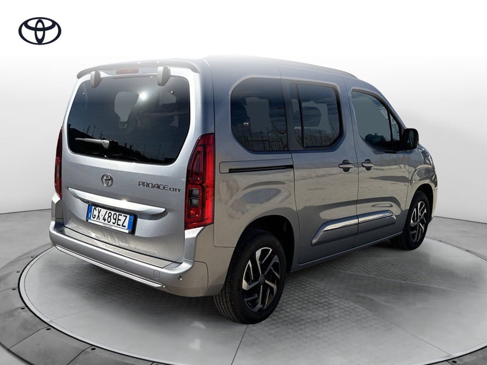Toyota Proace City Verso nuova a Catania (3)