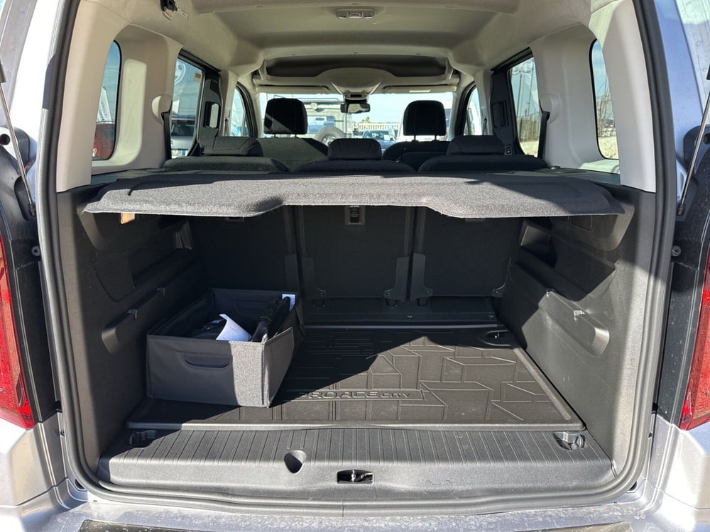 Toyota Proace City Verso nuova a Catania (6)