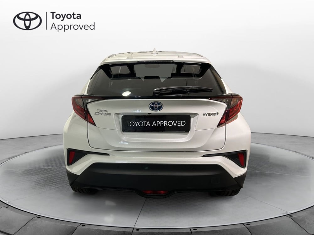 Toyota Toyota C-HR usata a Milano (4)