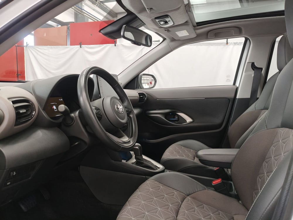 Toyota Yaris Cross usata a Roma (13)