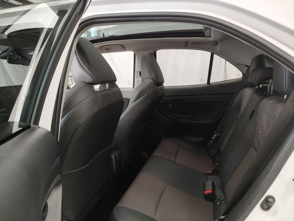 Toyota Yaris Cross usata a Roma (14)