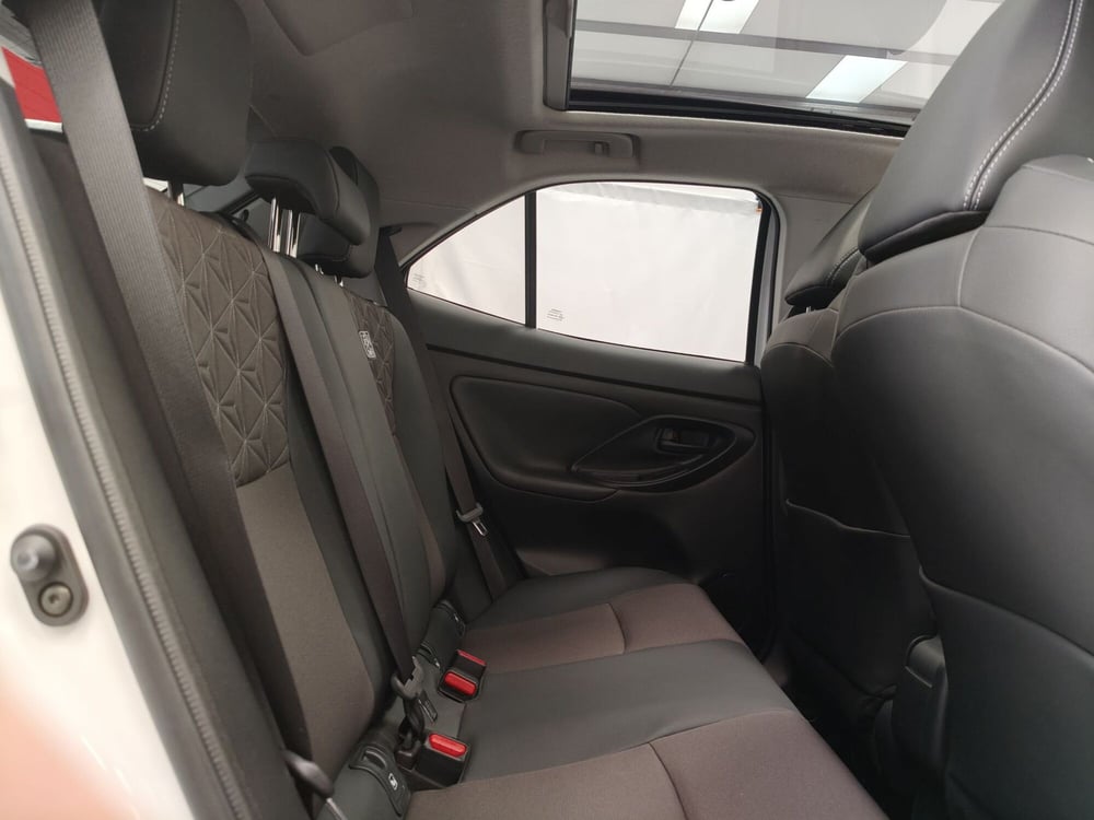 Toyota Yaris Cross usata a Roma (8)