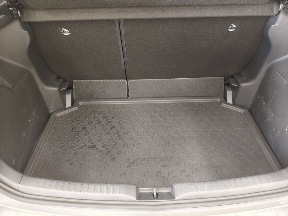 Toyota Yaris usata a Roma (13)