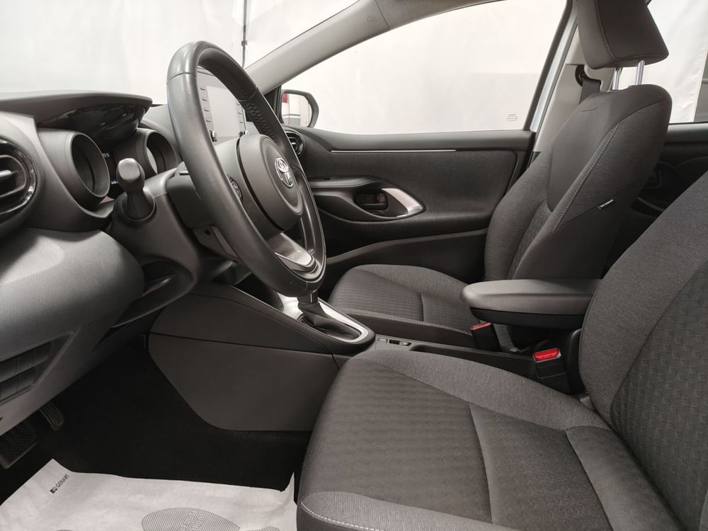 Toyota Yaris usata a Roma (14)