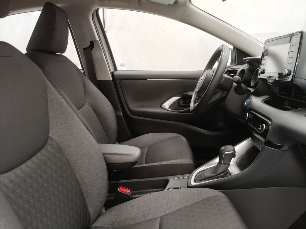 Toyota Yaris usata a Roma (6)