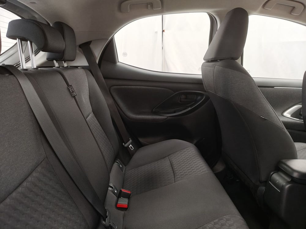 Toyota Yaris usata a Roma (8)