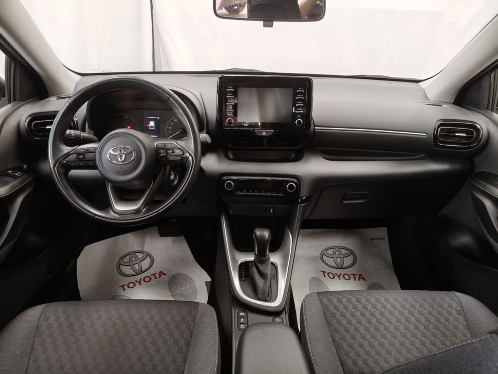 Toyota Yaris usata a Roma (9)