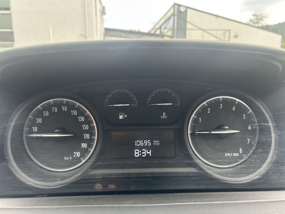 Lancia Ypsilon usata a La Spezia (13)