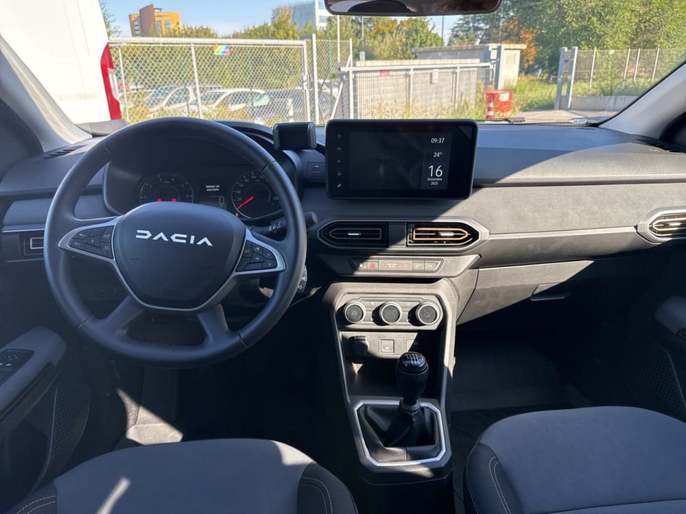 Dacia Jogger nuova a Bologna (13)