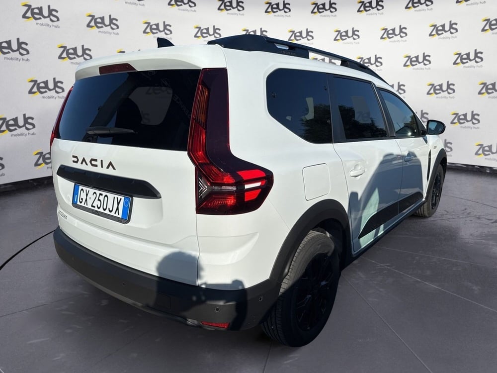Dacia Jogger nuova a Bologna (6)