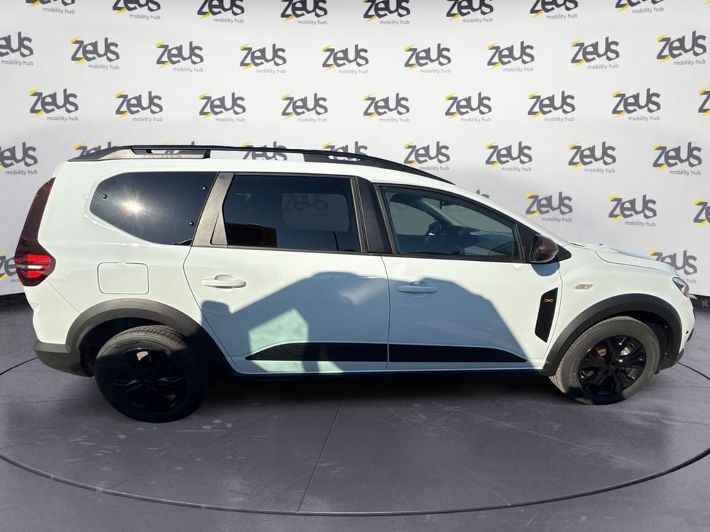 Dacia Jogger nuova a Bologna (7)