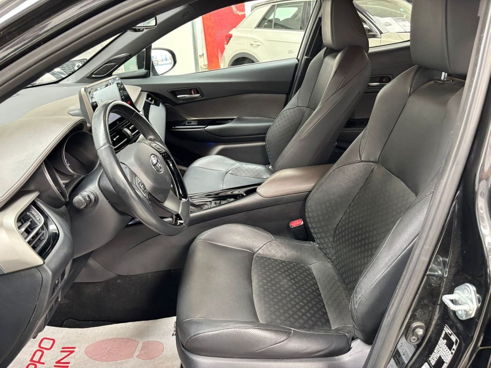 Toyota Toyota C-HR usata a Modena (11)