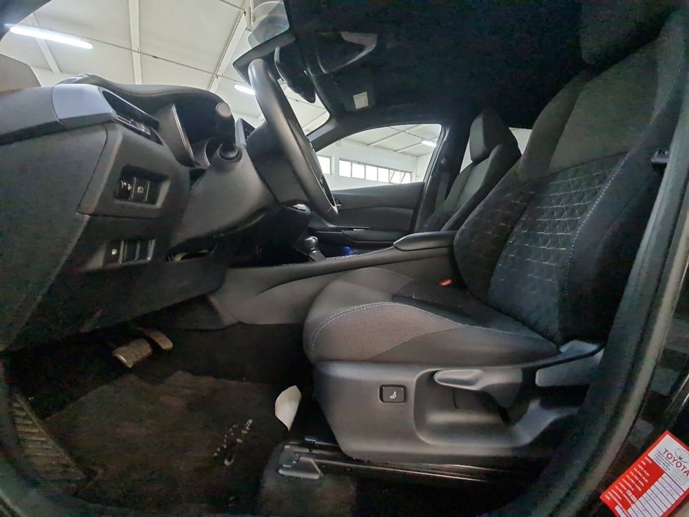 Toyota Toyota C-HR usata a Bologna (8)