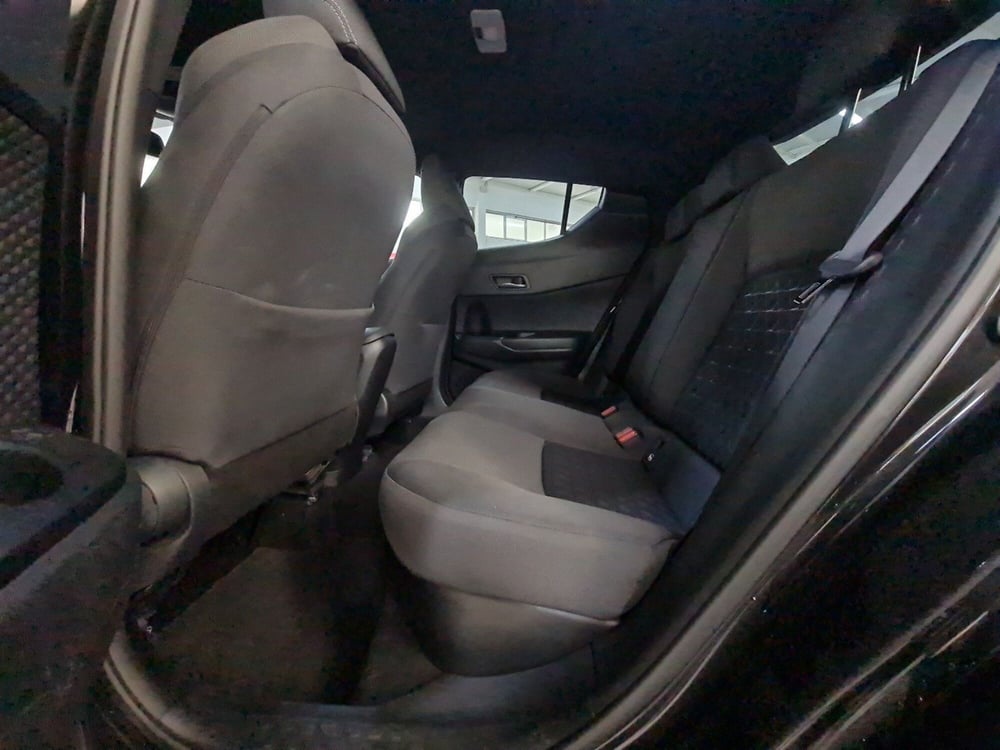Toyota Toyota C-HR usata a Bologna (9)