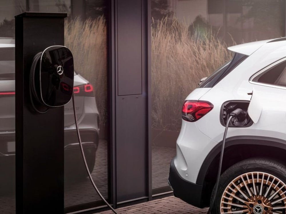 Mercedes-Benz EQA nuova a Pisa (3)