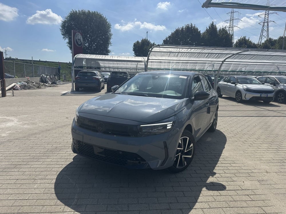 Opel Corsa nuova a Milano (2)