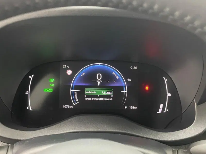 Mazda Mazda2 Hybrid usata a Como (12)