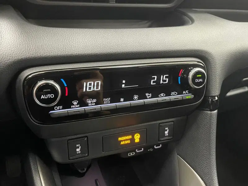 Mazda Mazda2 Hybrid usata a Como (18)