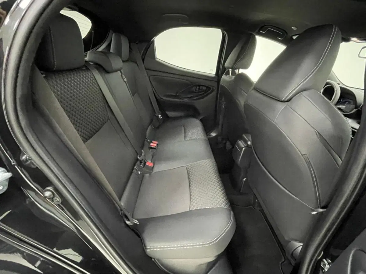 Mazda Mazda2 Hybrid usata a Como (5)