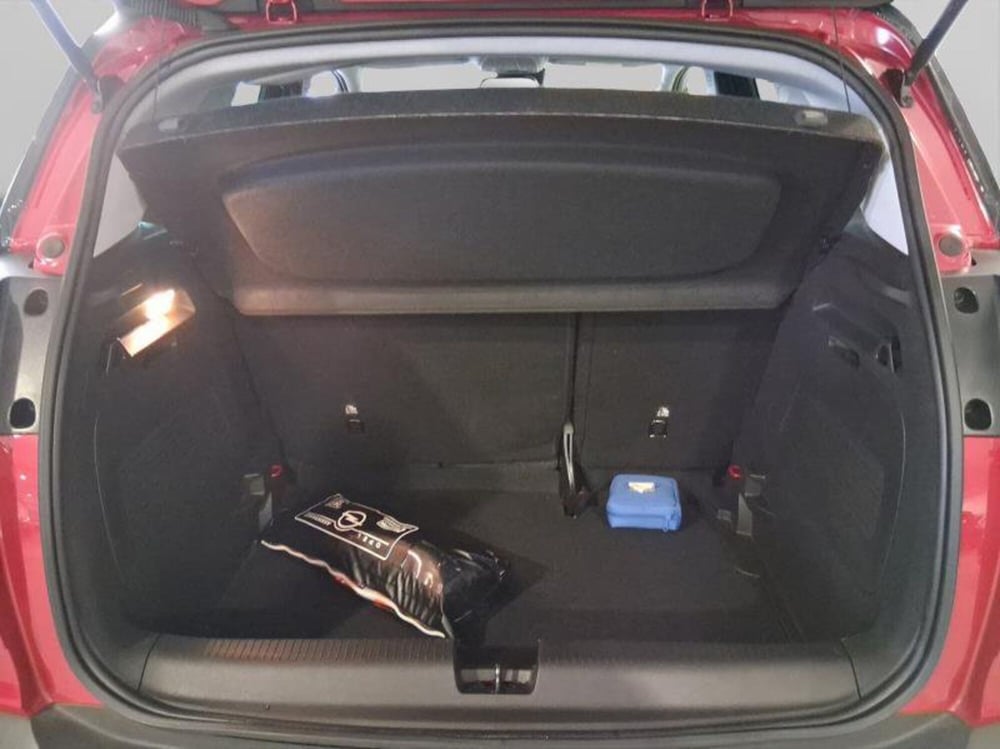 Opel Crossland usata a Genova (17)