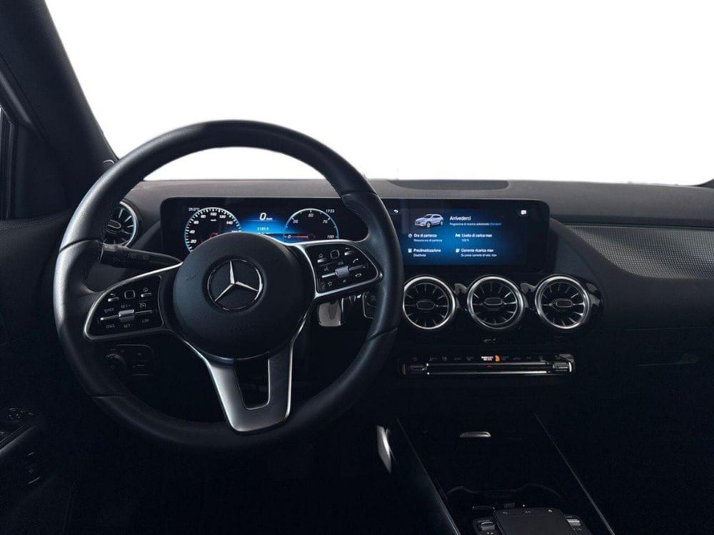 Mercedes-Benz EQA usata a Rimini (10)