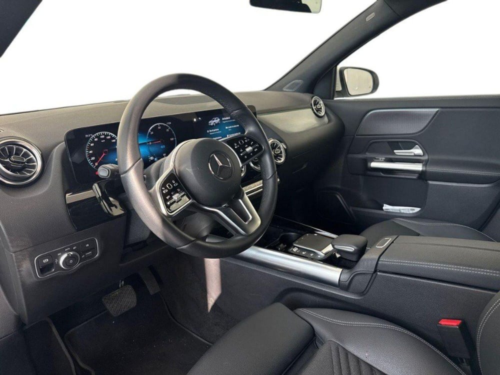 Mercedes-Benz EQA usata a Rimini (15)