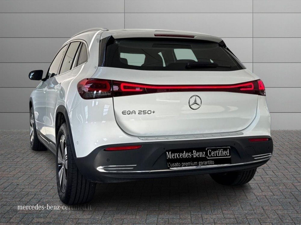 Mercedes-Benz EQA usata a Rimini (3)