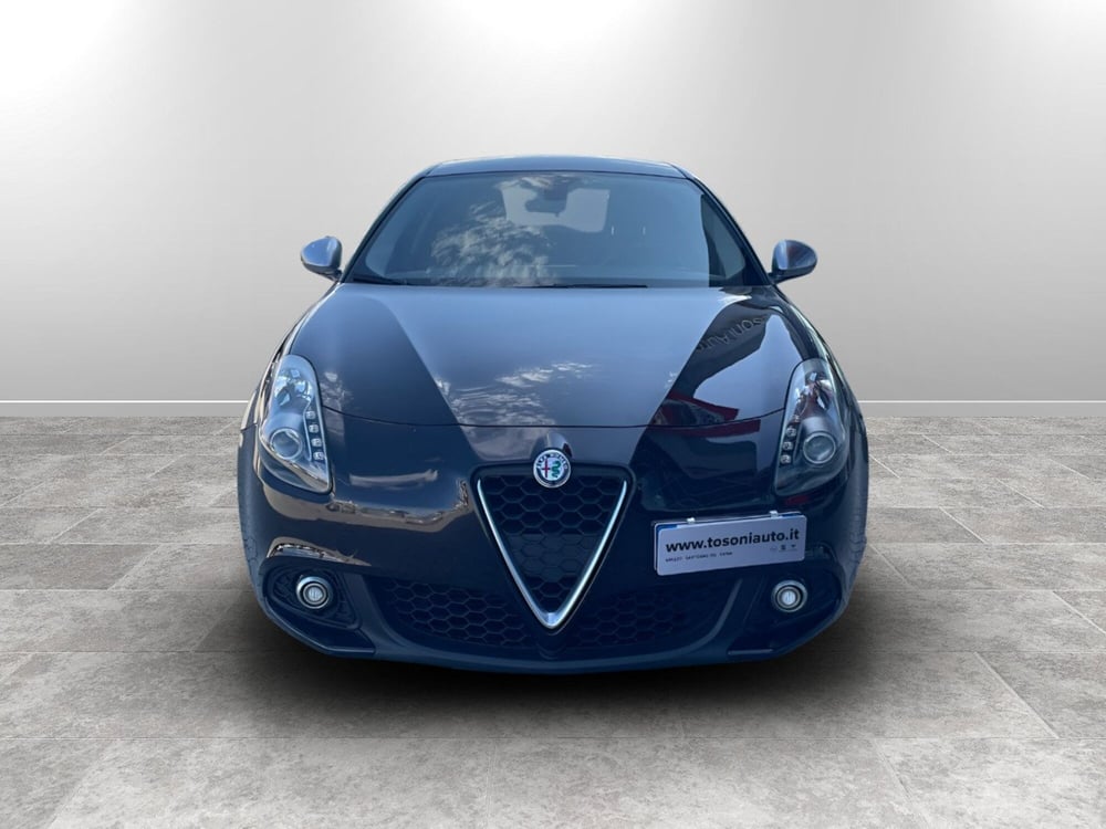 Alfa Romeo Giulietta usata a Siena (2)