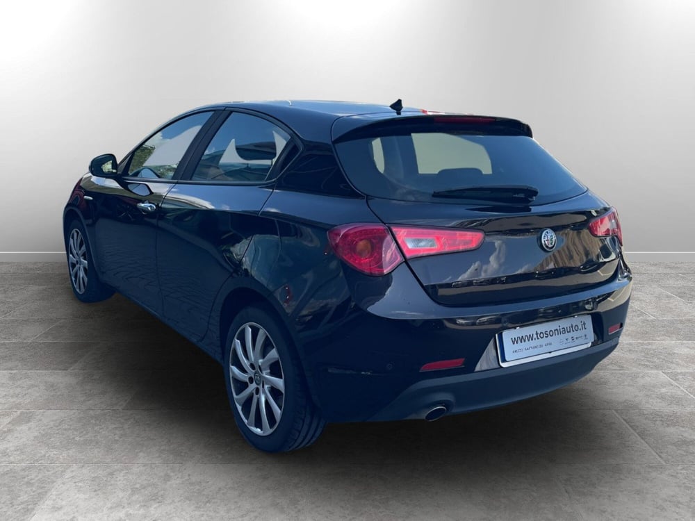 Alfa Romeo Giulietta usata a Siena (4)