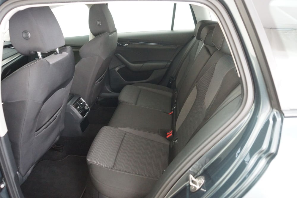 Skoda Octavia Station Wagon usata a Torino (7)