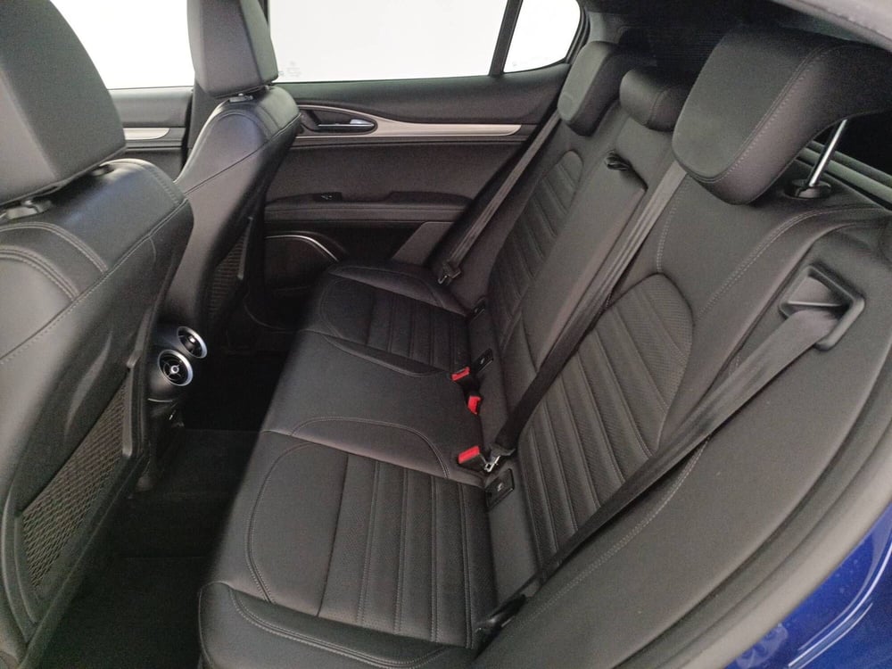 Alfa Romeo Stelvio usata a Treviso (12)