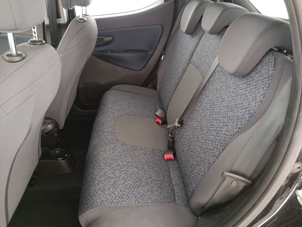 Lancia Ypsilon usata a Treviso (12)