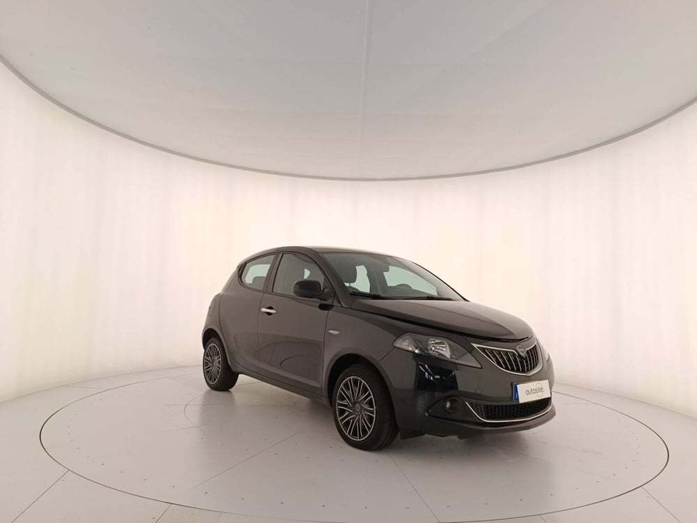 Lancia Ypsilon usata a Treviso (3)