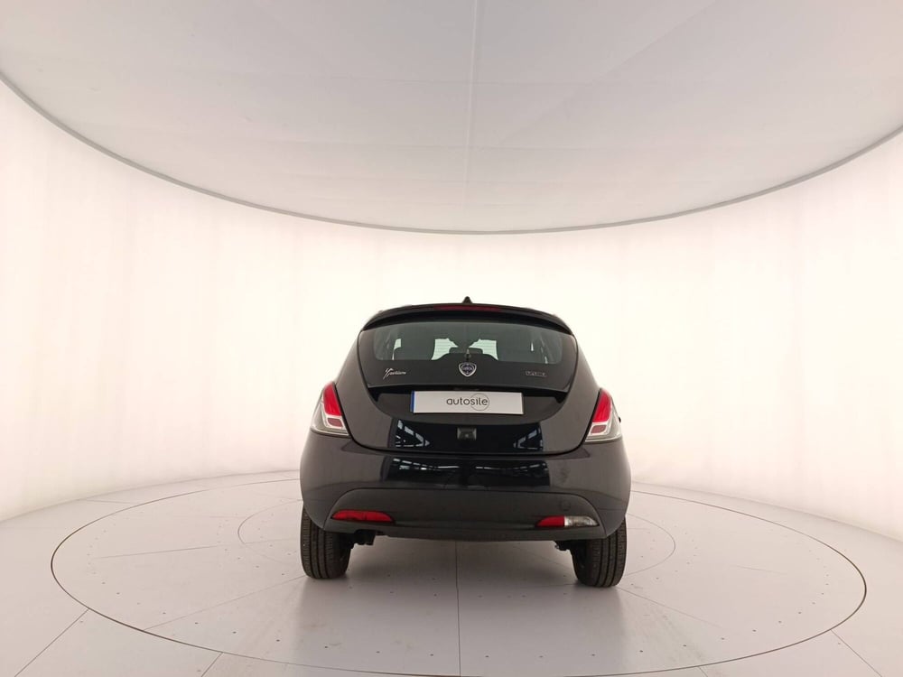 Lancia Ypsilon usata a Treviso (5)