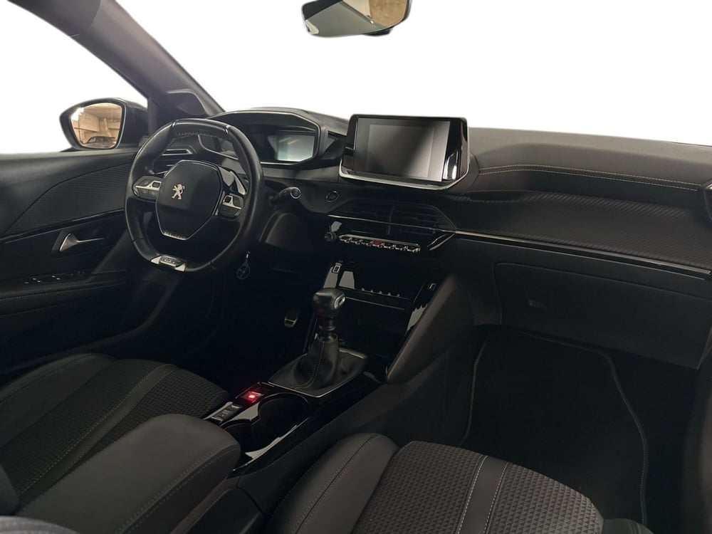 Peugeot 208 usata a Napoli (10)