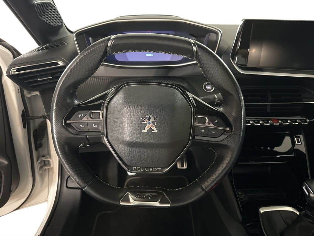 Peugeot 208 usata a Napoli (11)