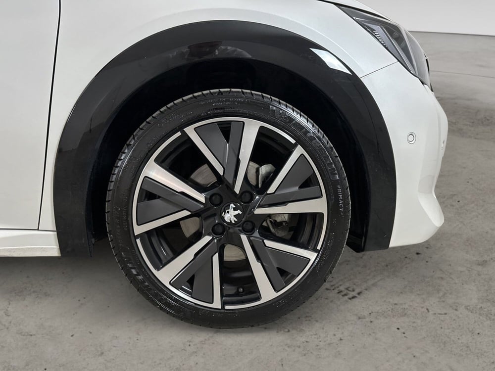Peugeot 208 usata a Napoli (19)