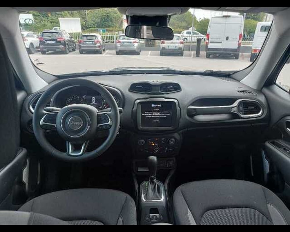 Jeep Renegade usata a Venezia (17)