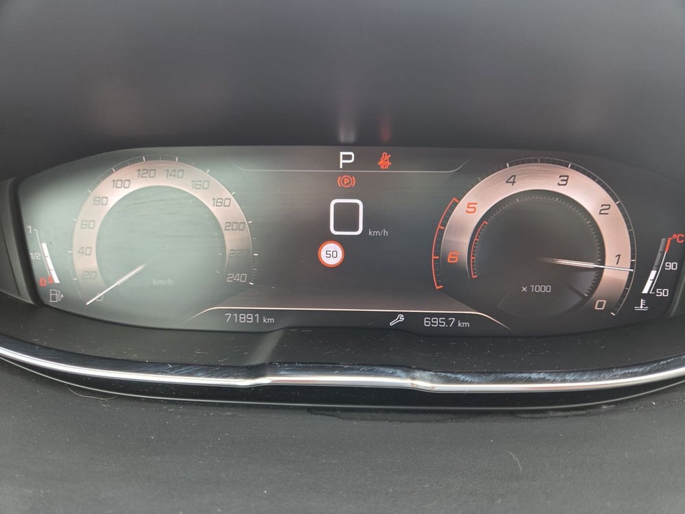 Peugeot 5008 usata a Cremona (12)