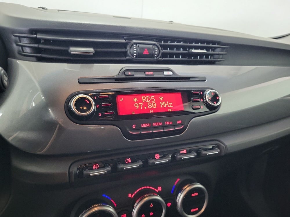 Alfa Romeo Giulietta usata a Arezzo (12)
