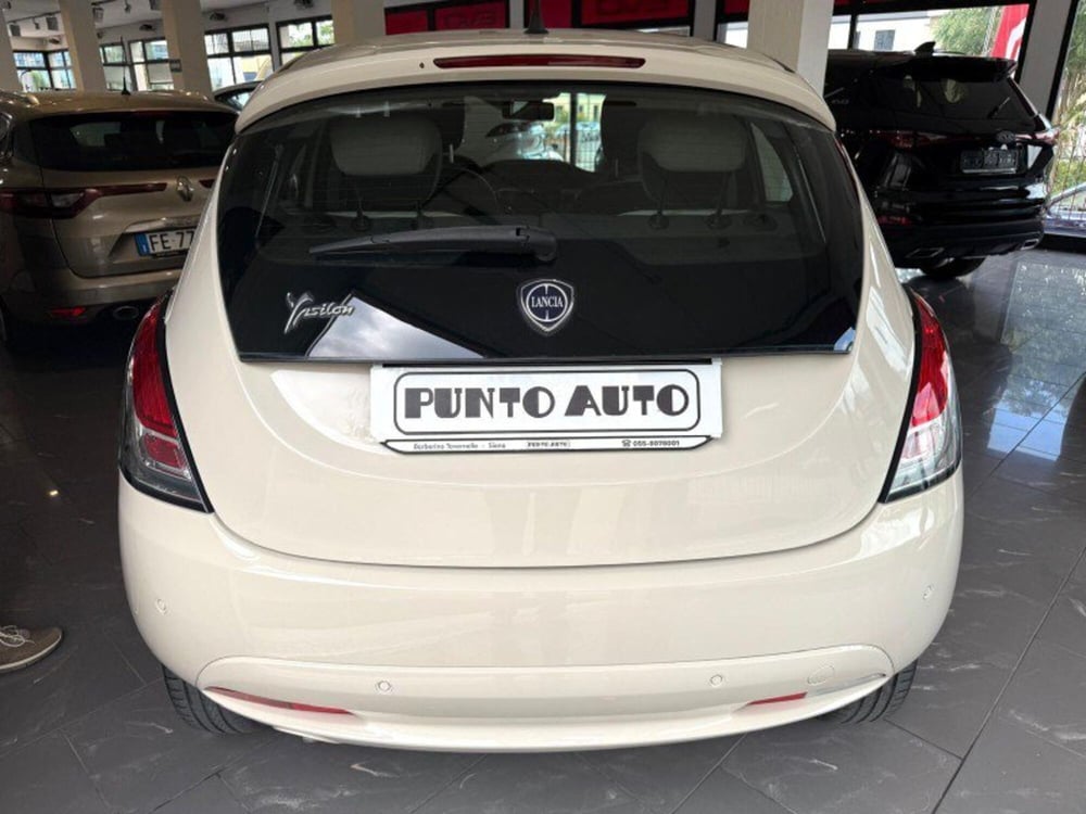 Lancia Ypsilon usata a Firenze (2)
