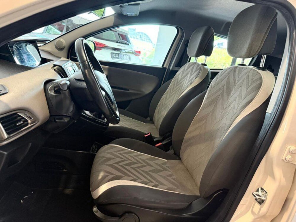 Lancia Ypsilon usata a Firenze (6)