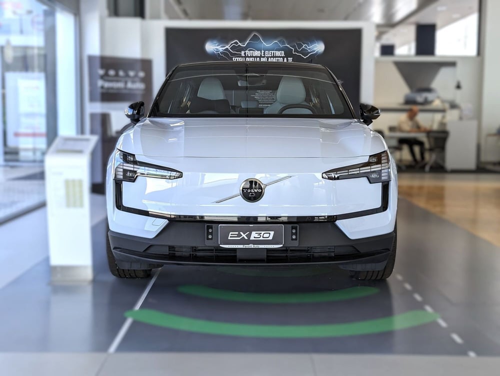 Volvo EX30 nuova a Pescara